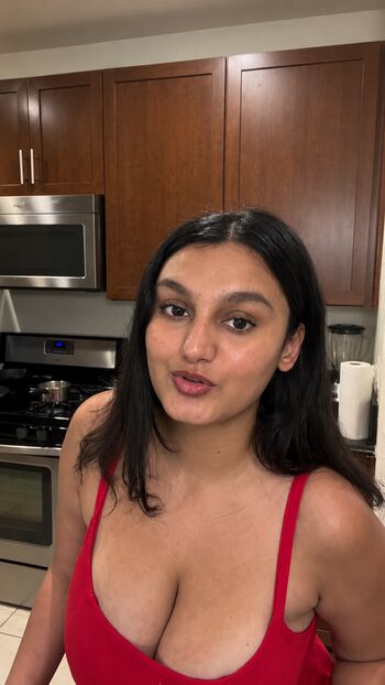 Full leaked Ayushaaaa private onlyfans photo