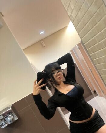 Full leaked Bat spitt private onlyfans photo