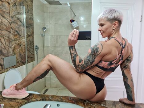 🔥 Crazyxbody page leaked private photo uncensored full