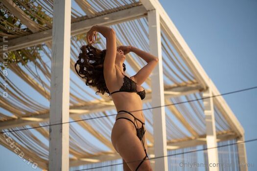 Full leaked Janina youssefian private onlyfans photo