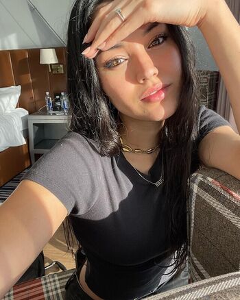 Full leaked Karazwaanstra private onlyfans photo