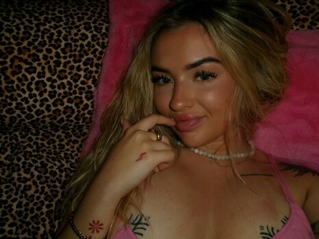 Full leaked Lilyjanexx private onlyfans photo