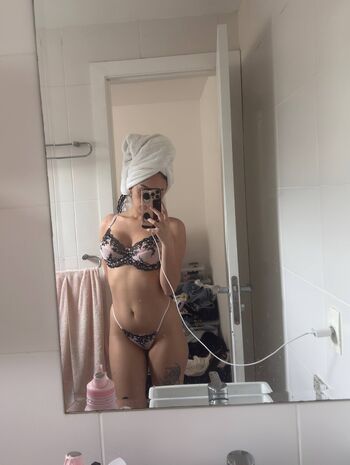Full leaked Rachelle ruth/ private onlyfans photo