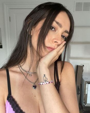 Full leaked Luxur ygirl/ private onlyfans photo