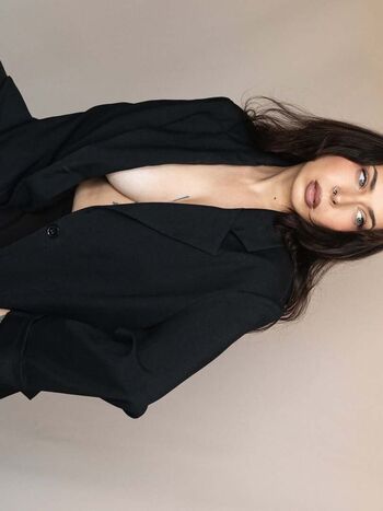 Full leaked Manon nadolny private onlyfans photo