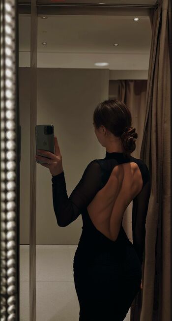 Full leaked Mira levels private onlyfans photo