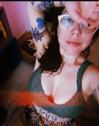 Pathy Dos Reis