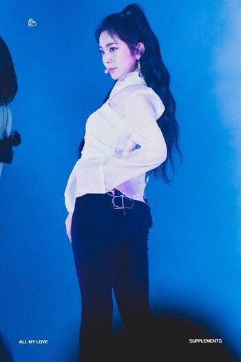 Full leaked Red velvet private onlyfans photo
