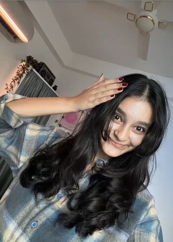 Full leaked Sakshi pandey page private onlyfans photo