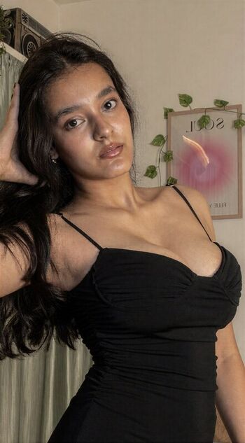 Full leaked Sakshi pandey private onlyfans photo