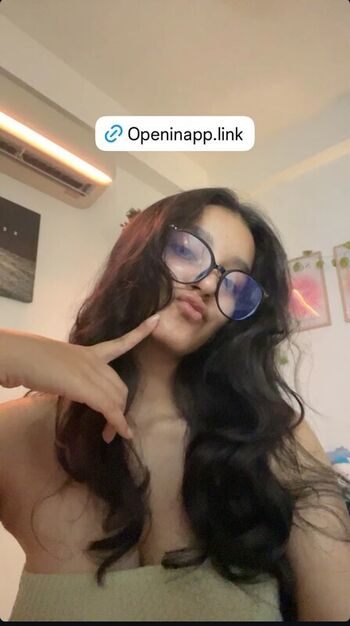 Full leaked Sakshi pandey private onlyfans photo