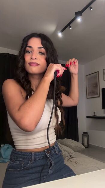 Full leaked Shirin azami private onlyfans photo
