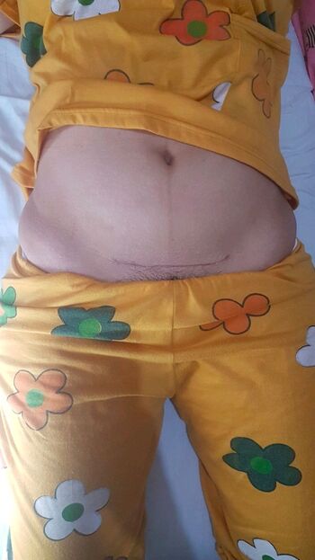 Full leaked Show your girlfriend private onlyfans photo