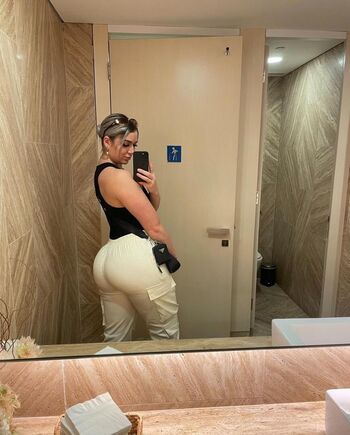 Full leaked Strong and curvy women page private onlyfans photo